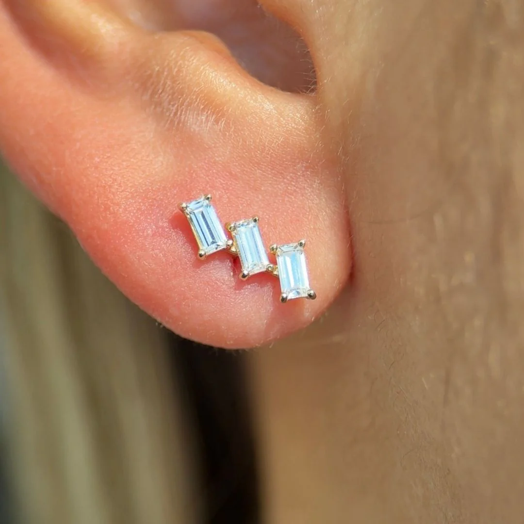 Yellow Gold Baguette Cascade Flat Back Earring - Image 5