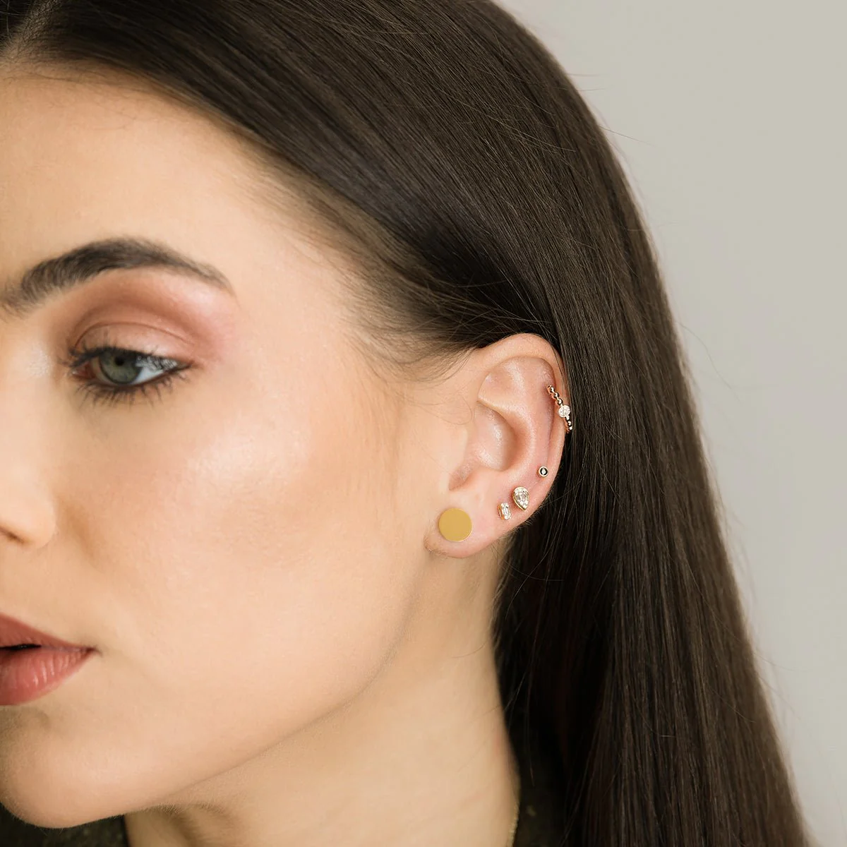 Yellow Gold Emerald Cut Diamond Screw Back Earring - Image 3