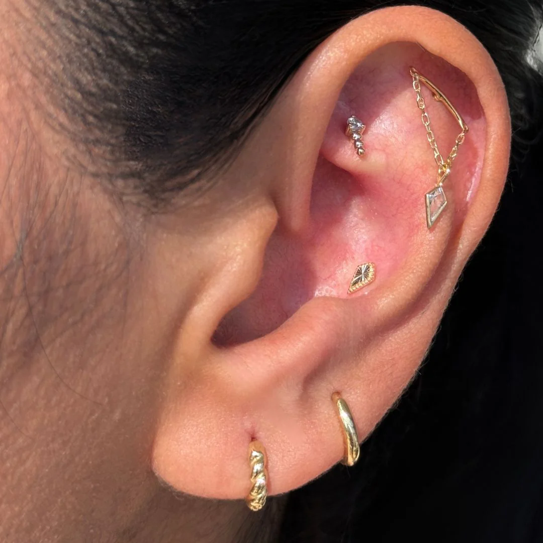 White Gold Beaded Flat Back Stone Stud Earring - Image 5