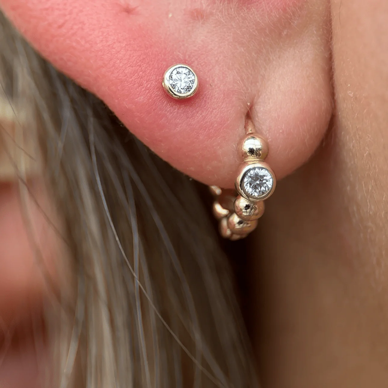 White Gold Round Diamond Bezel Set Flat Back Earring - Image 8