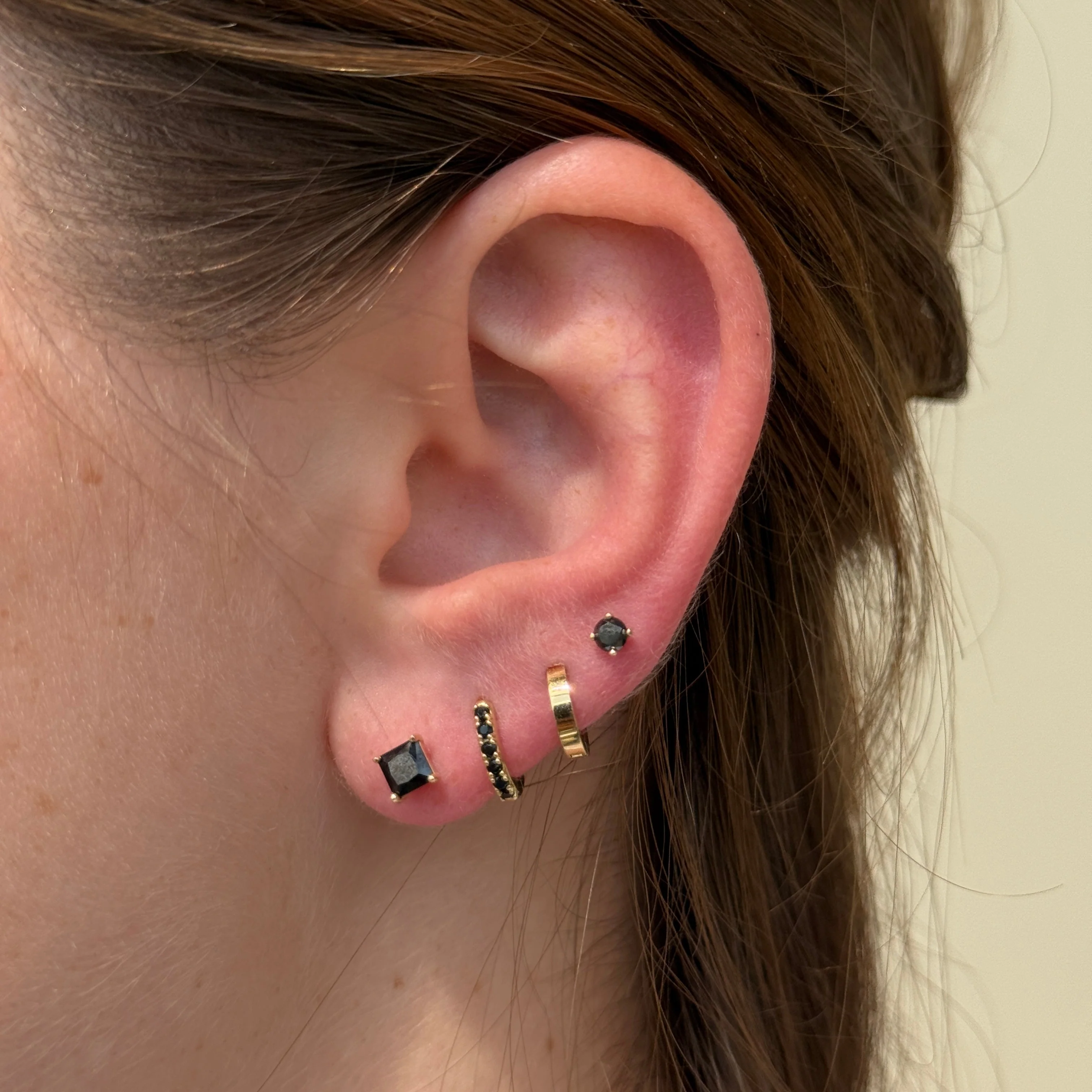 White Gold Black Diamond Flat Back Earring - Image 3