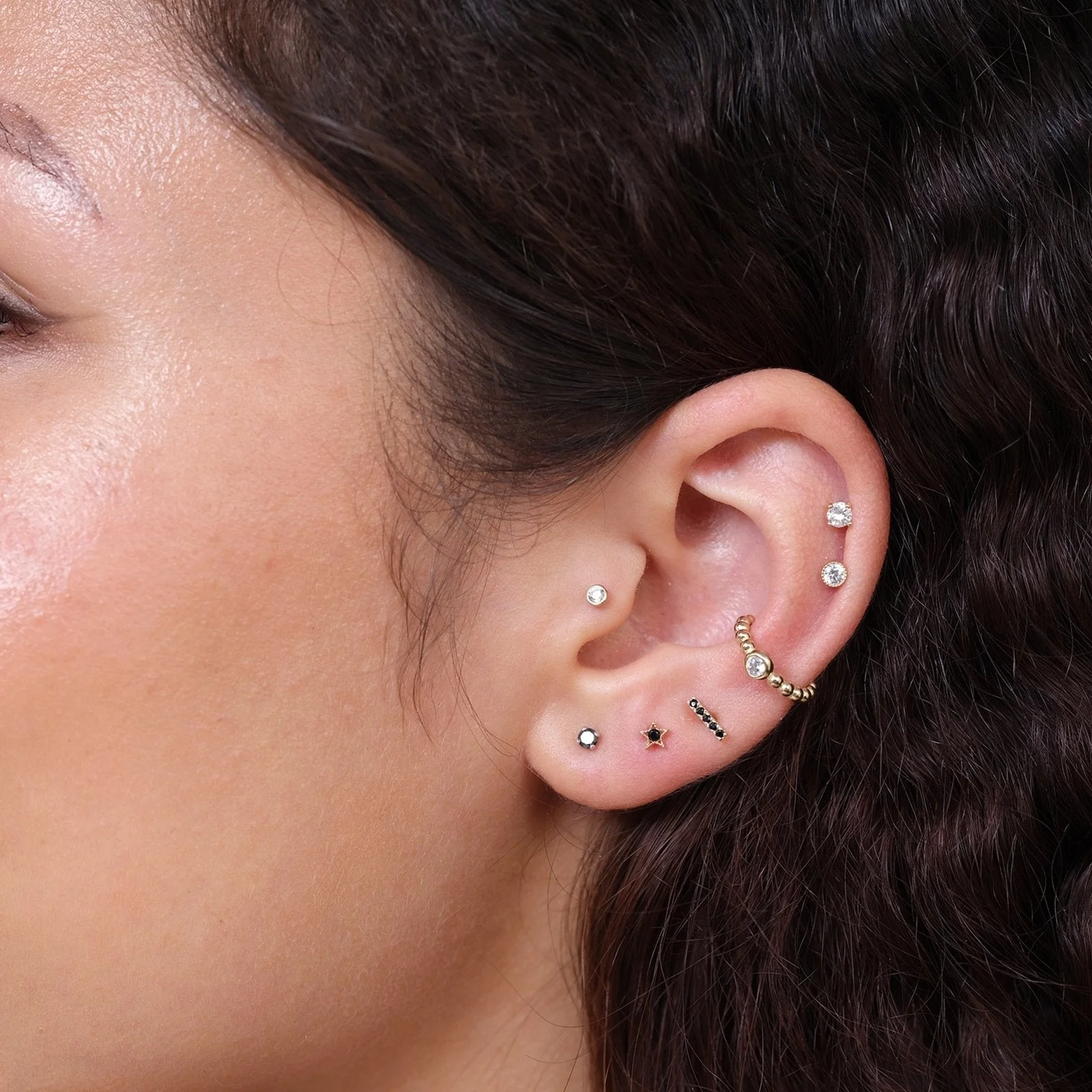 Yellow Gold Black Diamond Flat Back Earring - Image 12
