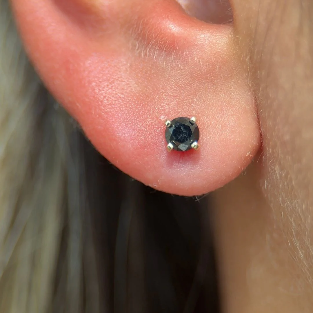 Yellow Gold Black Diamond Flat Back Earring - Image 4