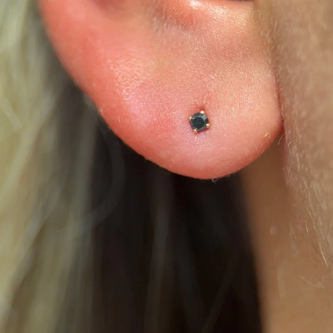 Yellow Gold Black Diamond Flat Back Earring - Image 6