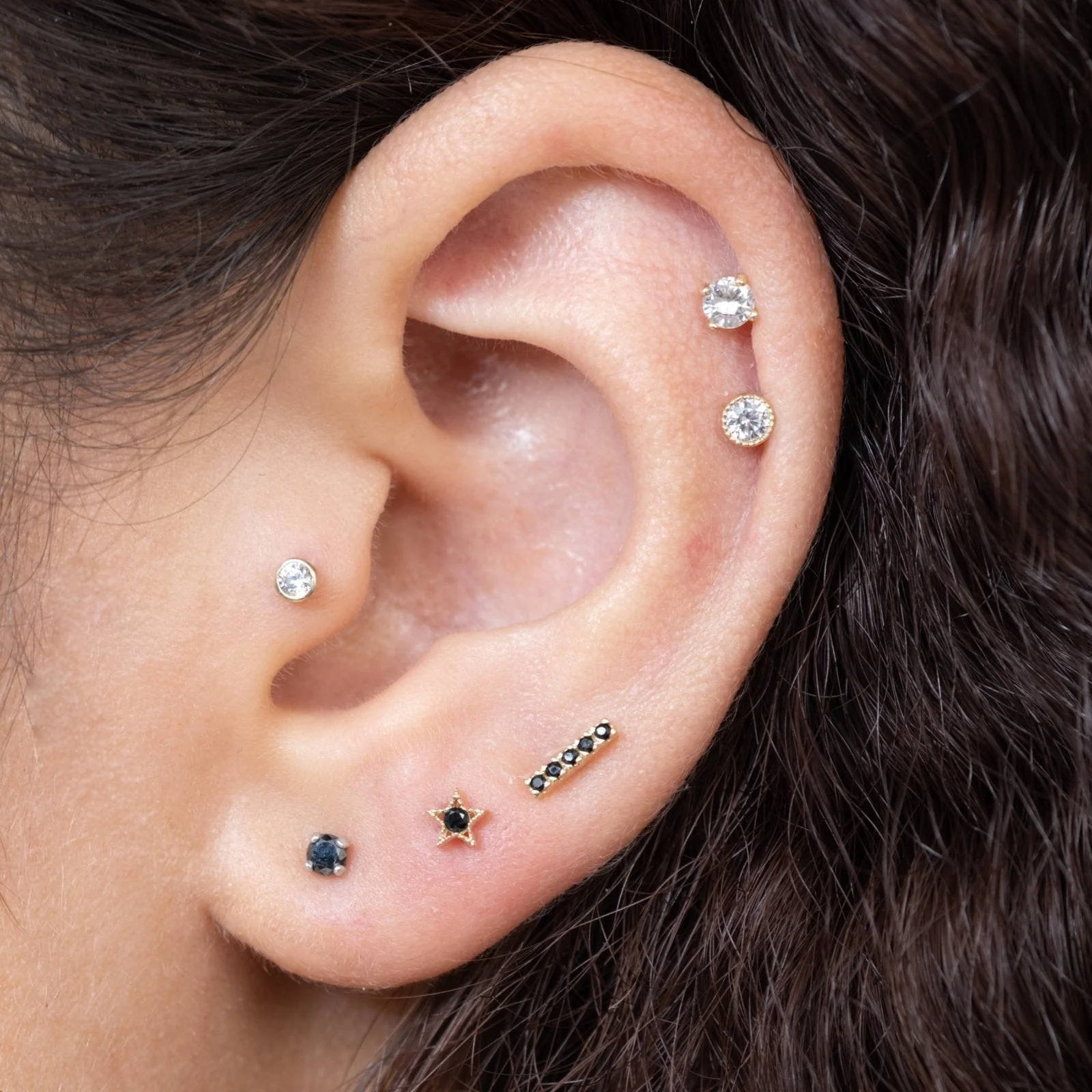 Yellow Gold Black Diamond Flat Back Earring - Image 7