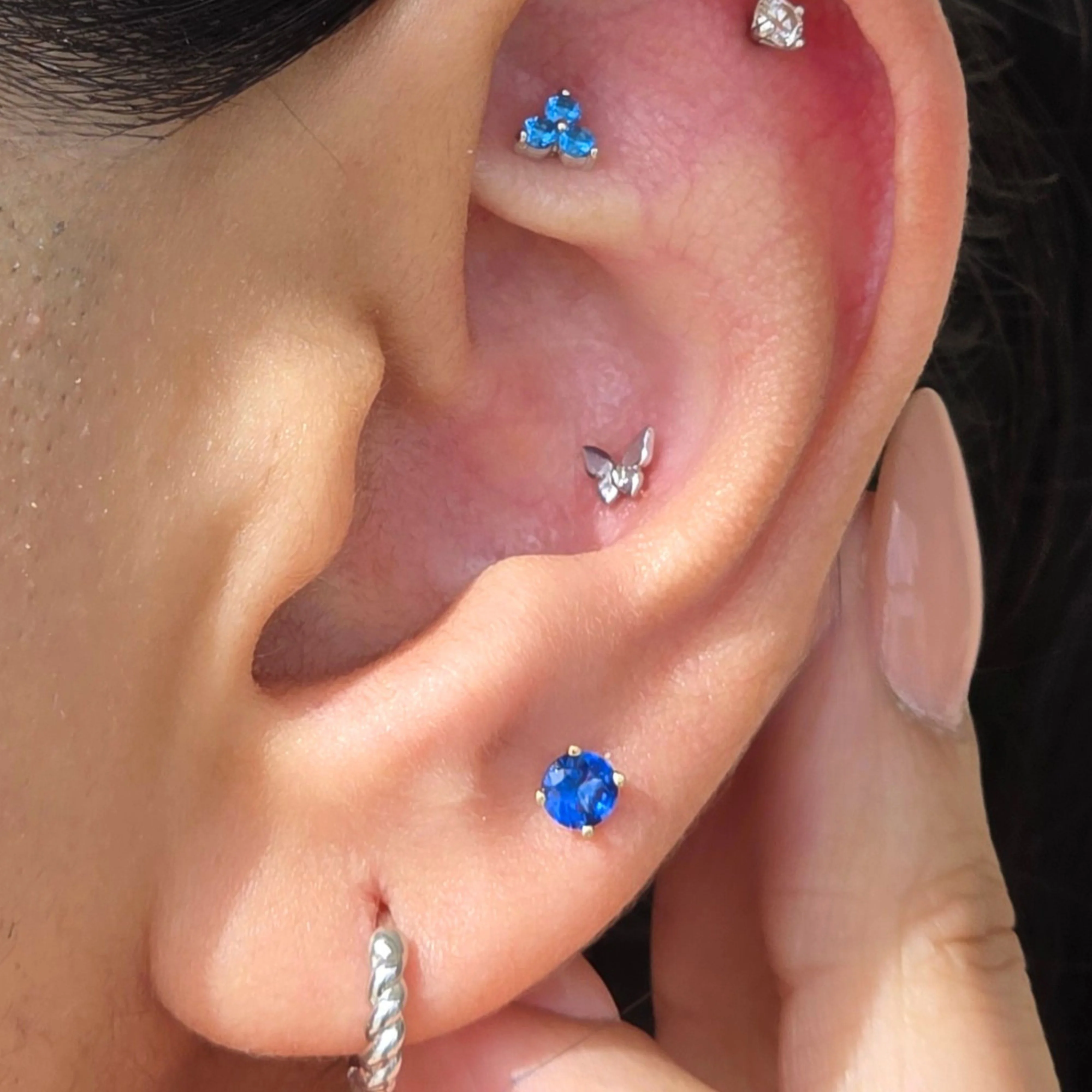 Yellow Gold Blue Sapphire Flat Back Earring - Image 5