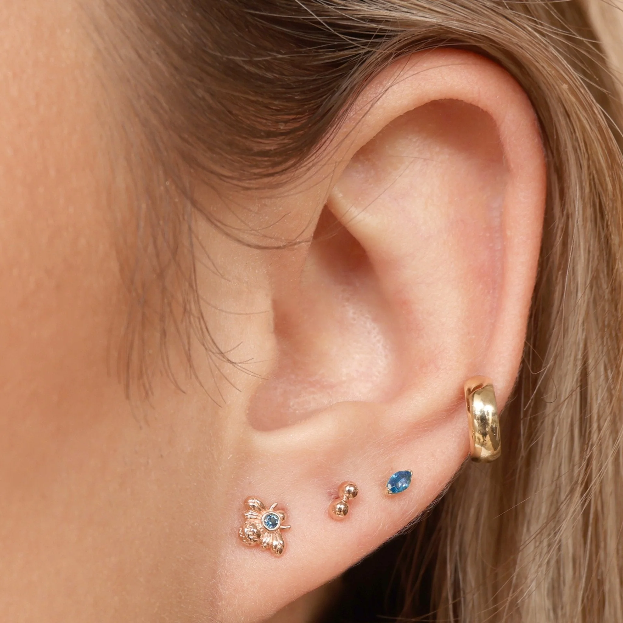 Yellow Gold Blue Topaz Bee Flat Back Earring - Image 4