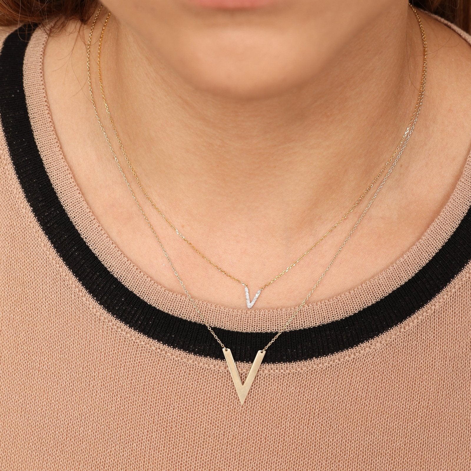 Yellow Gold Chevron V Shape Station Necklace - Image 7
