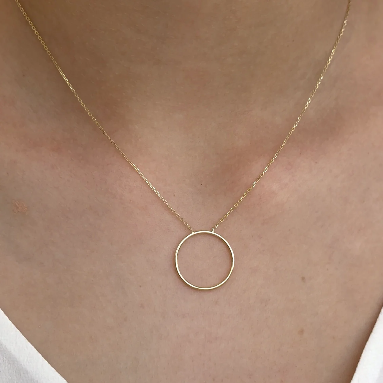 Solid 14k Yellow Gold Circle Pendant Necklace - Image 6