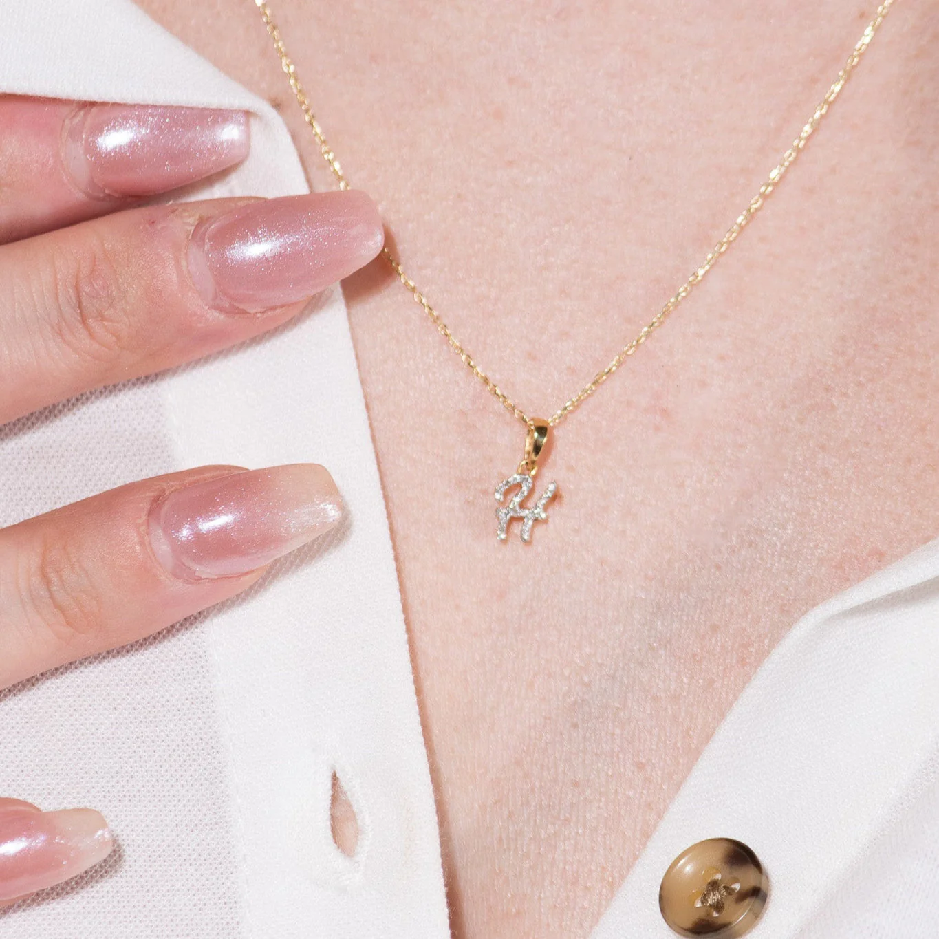 Yellow Gold Cursive Diamond Initial Necklace - H - Image 2