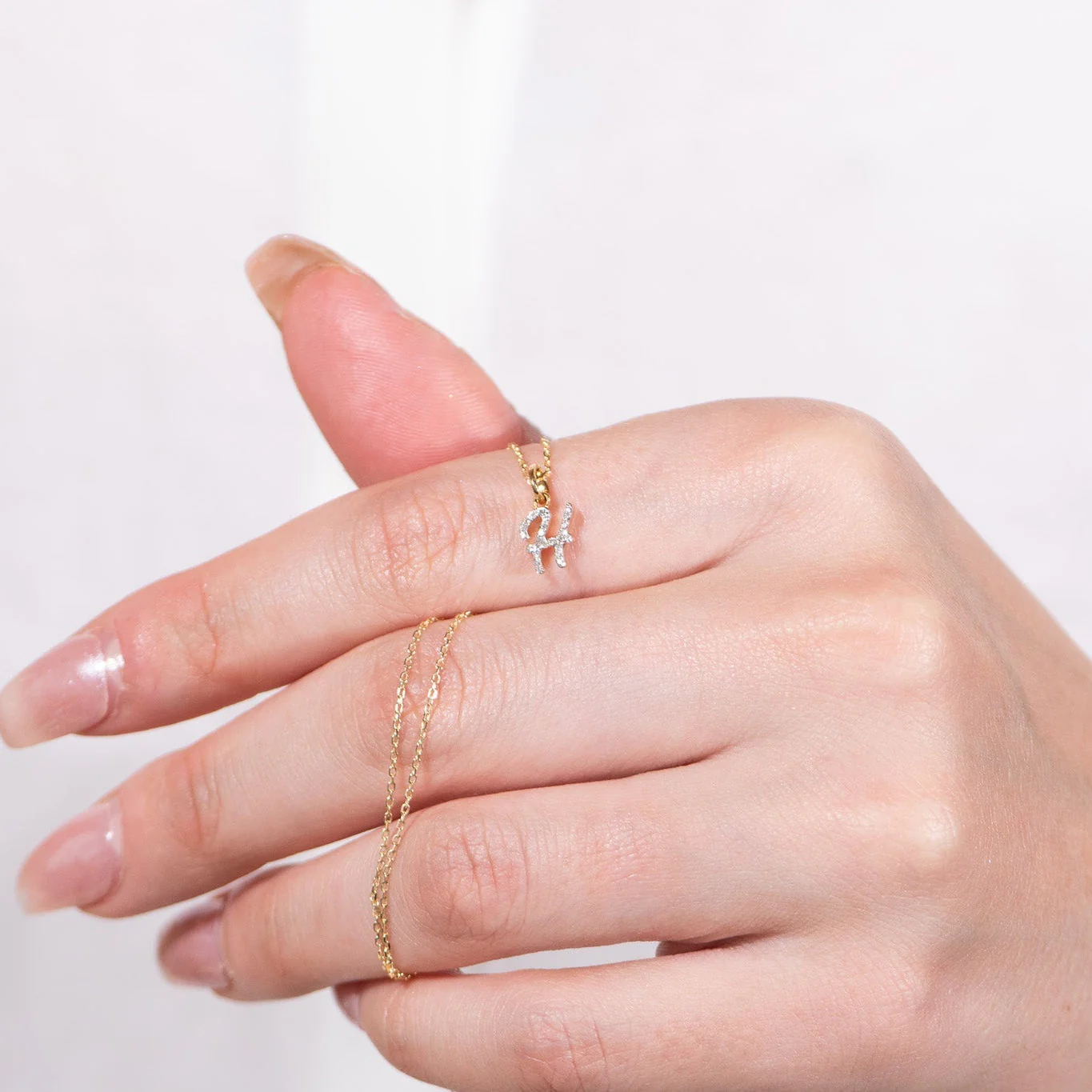 Yellow Gold Cursive Diamond Initial Necklace - H - Image 9
