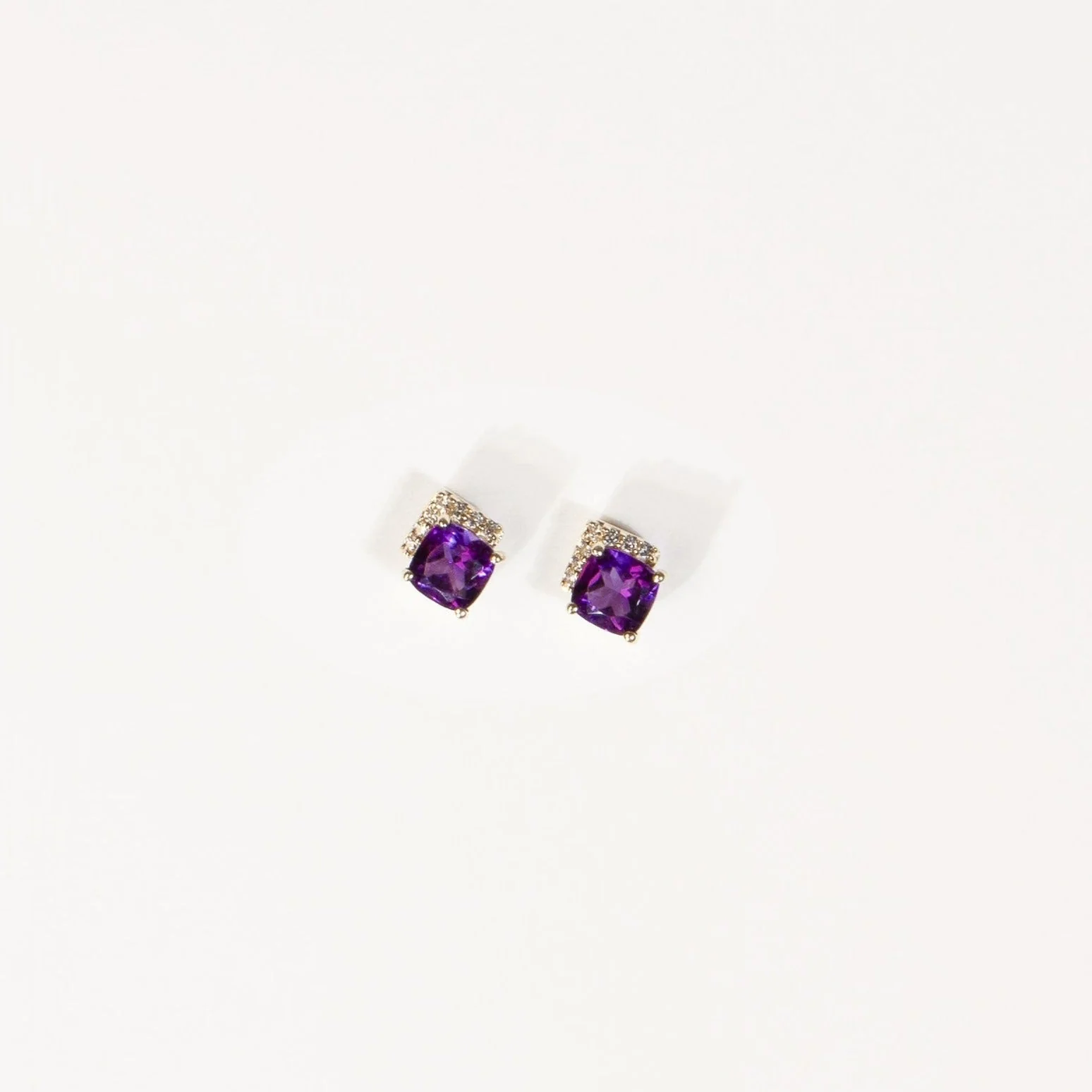Yellow Gold Amethyst Sapphire Pavé Earring - Image 4