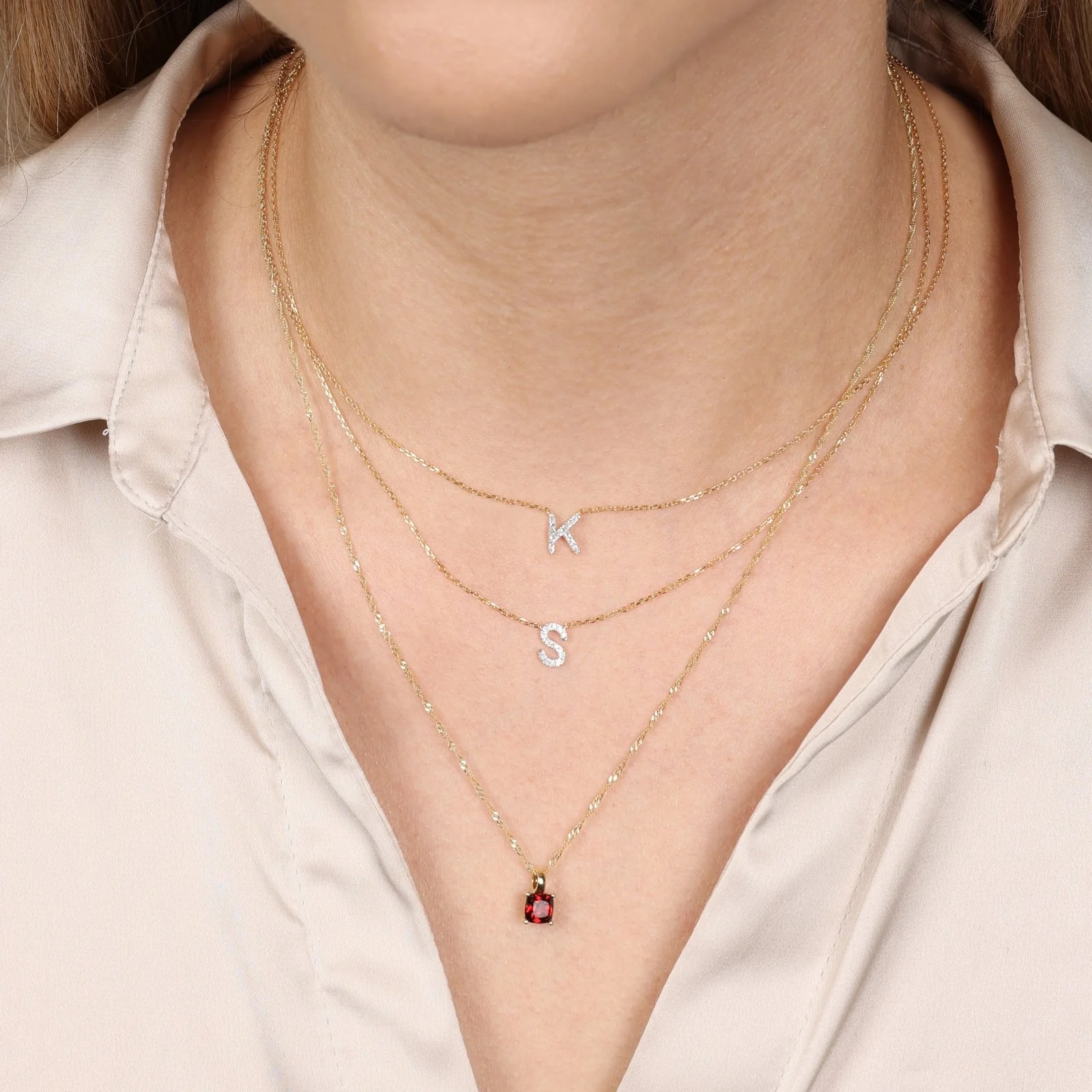 Yellow Gold Cushion Garnet Pendant Necklace - Image 2