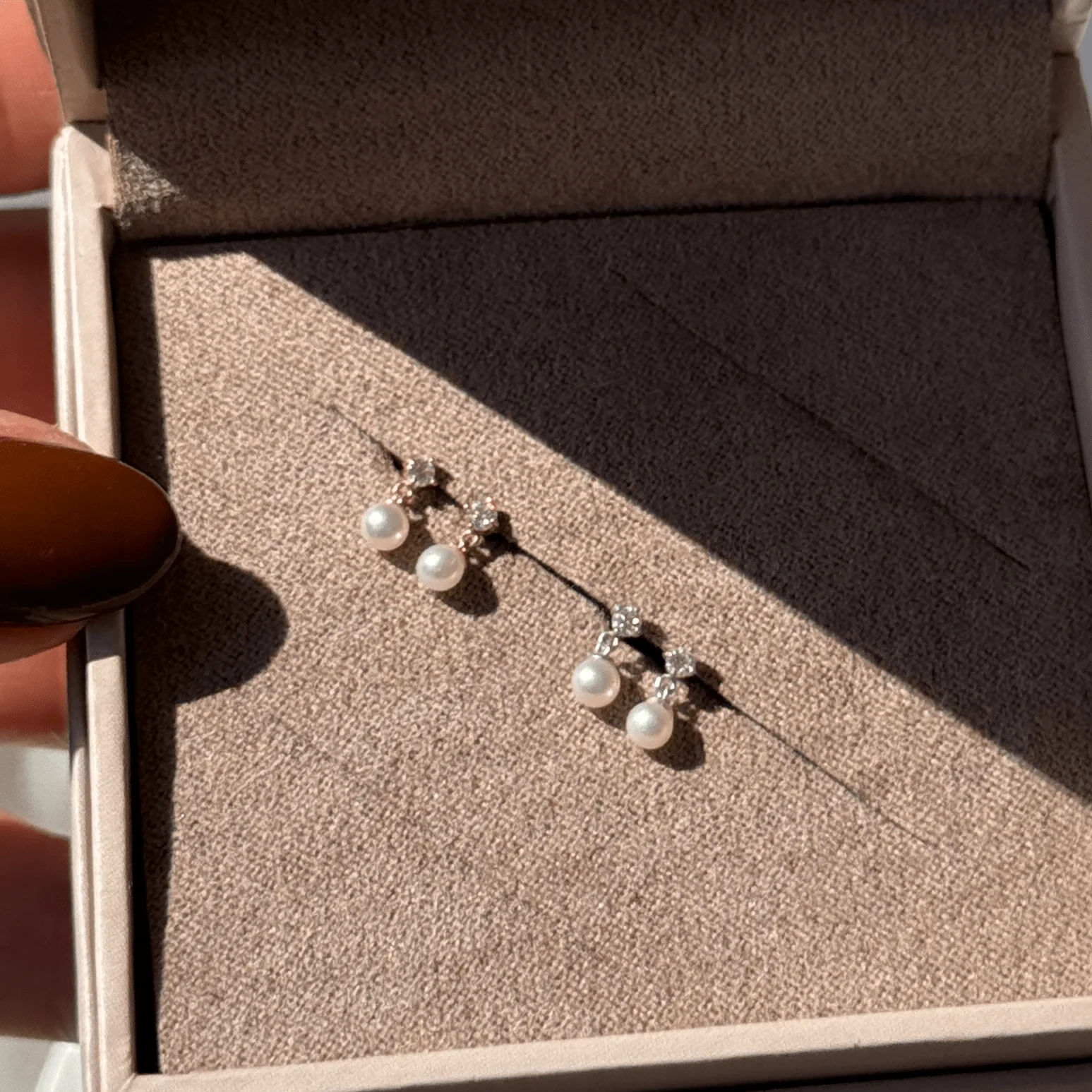 Yellow Gold Diamond Pearl Drop Flat Back Earring - Image 14