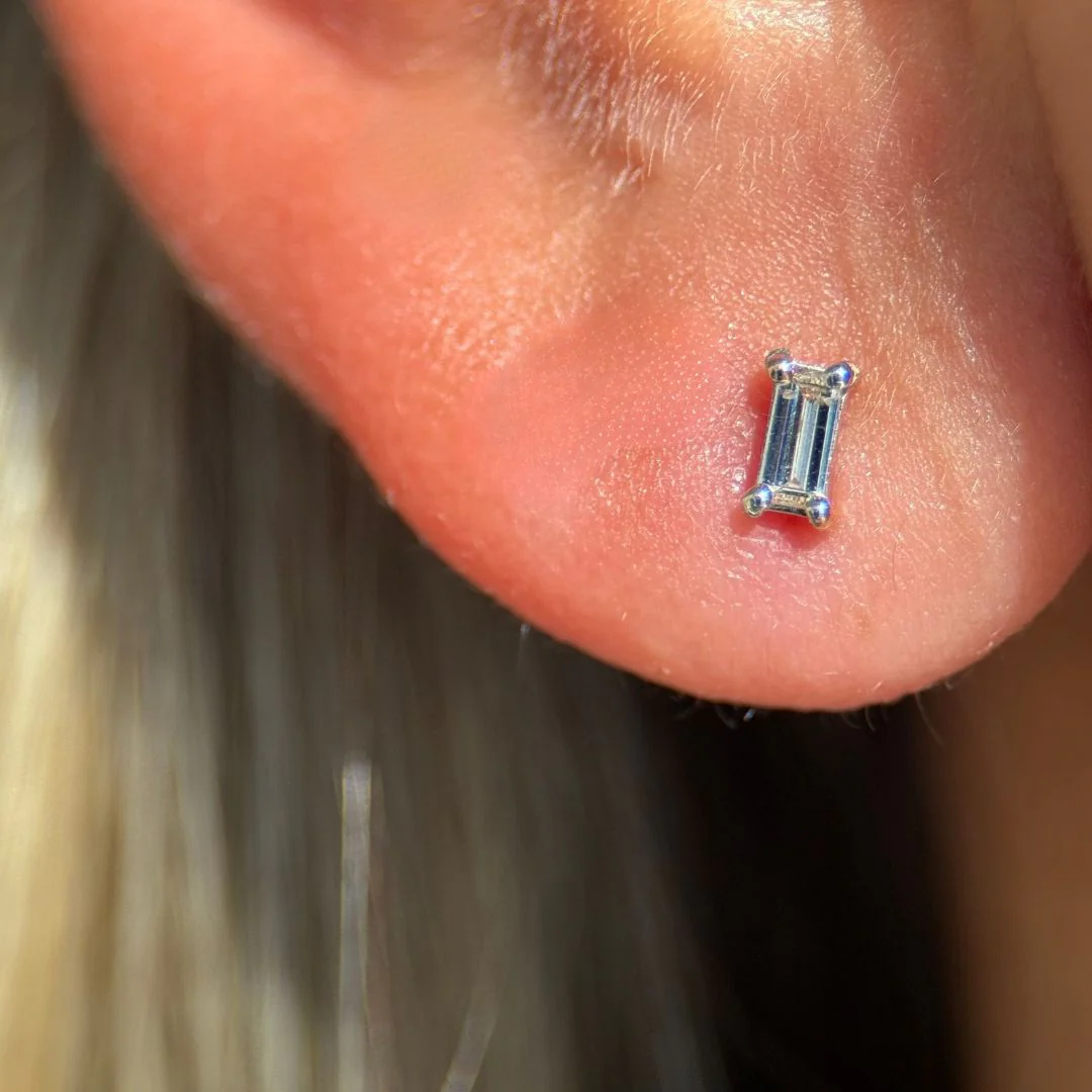 White Gold Diamond Baguette Cut Flat Back Earring - Image 2