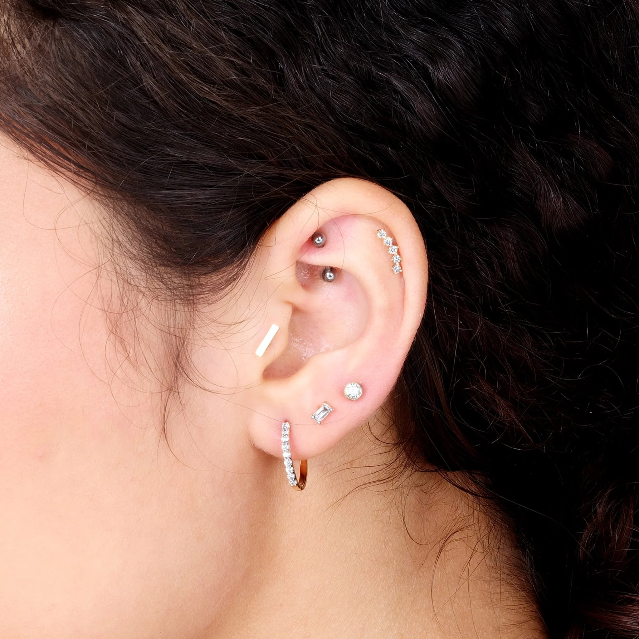 White Gold Diamond Baguette Cut Flat Back Earring - Image 8
