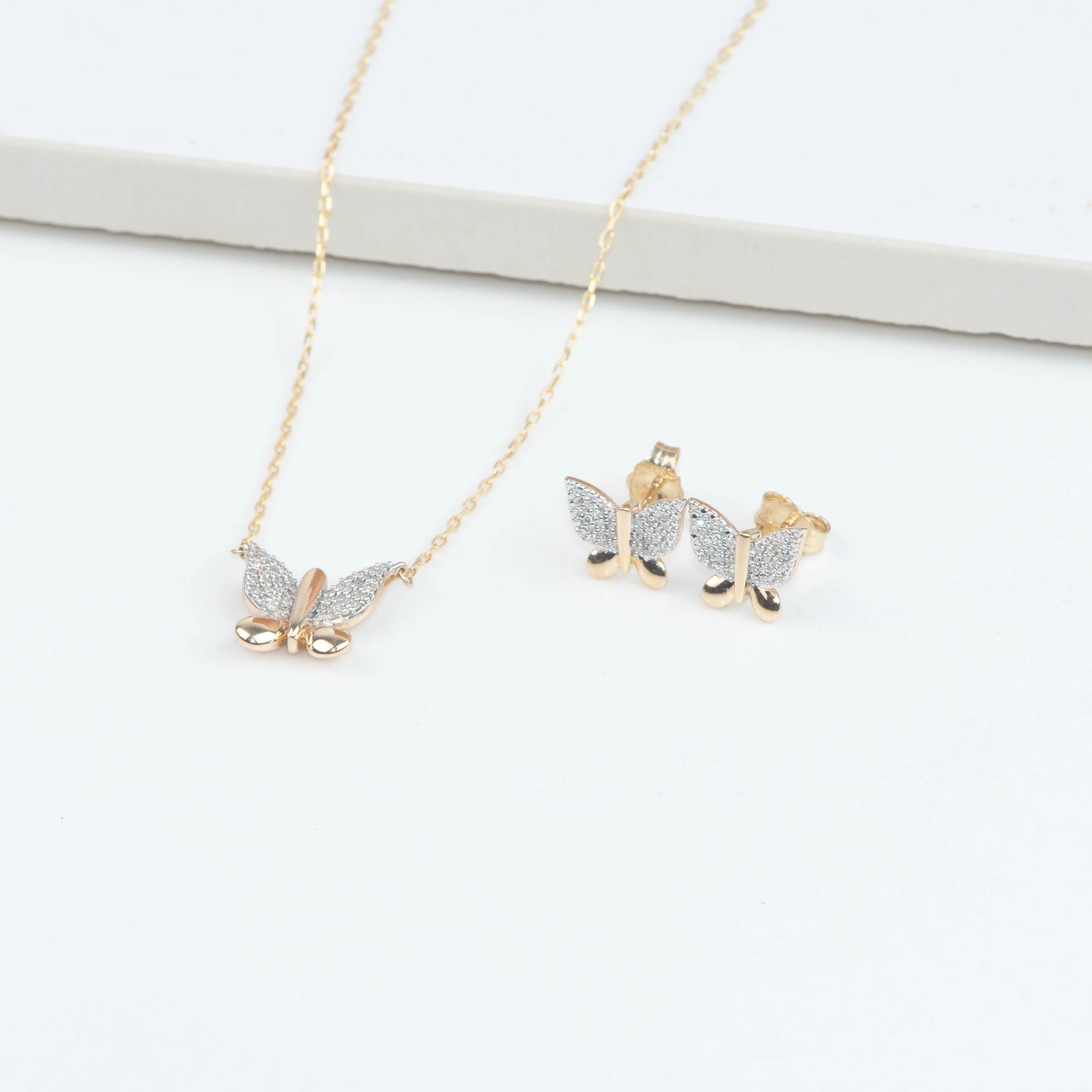 Yellow Gold Diamond Butterfly Pendant Necklace - Image 2