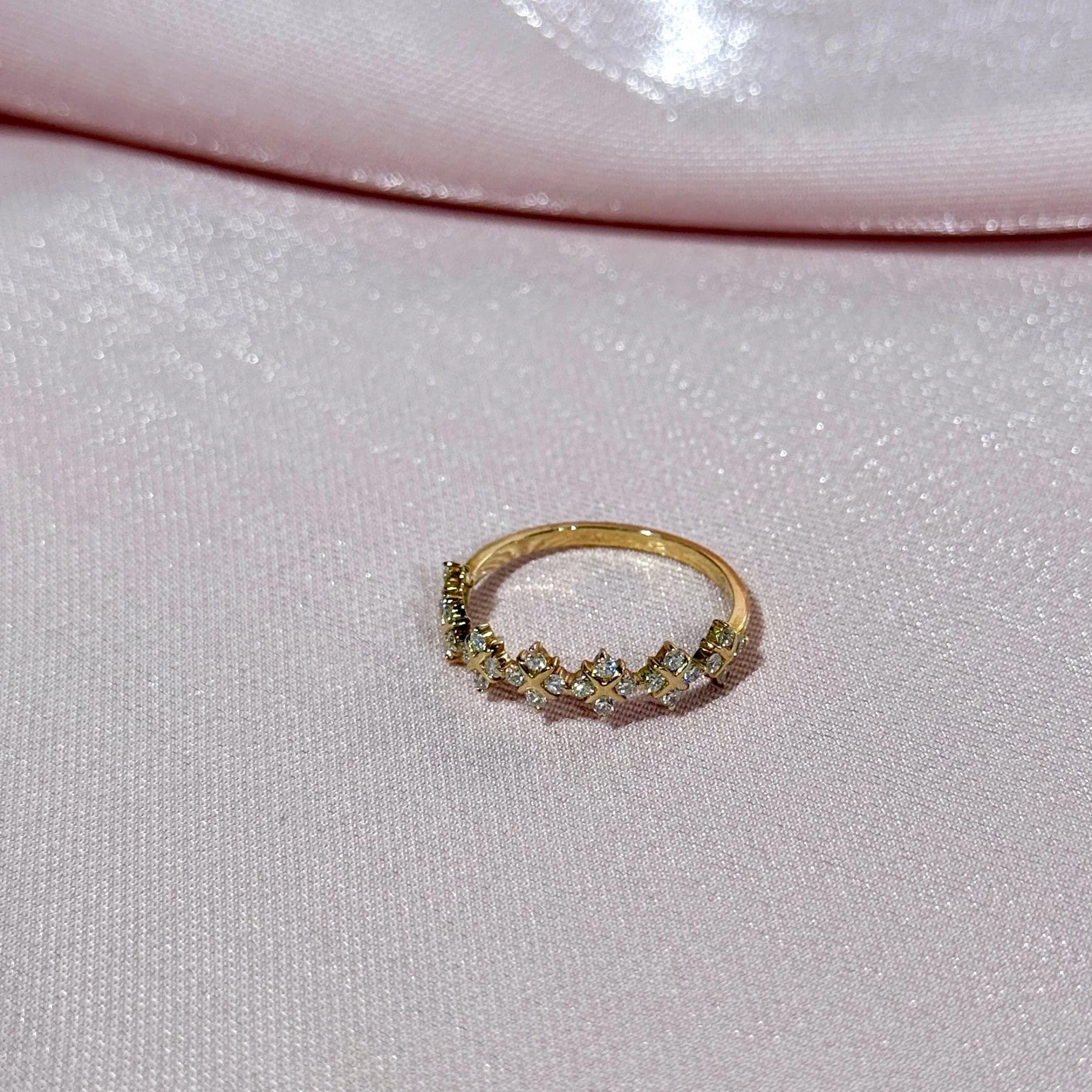 Diamond Clover Criss Cross Eternity Ring in Solid 14k Yellow Gold - Image 6