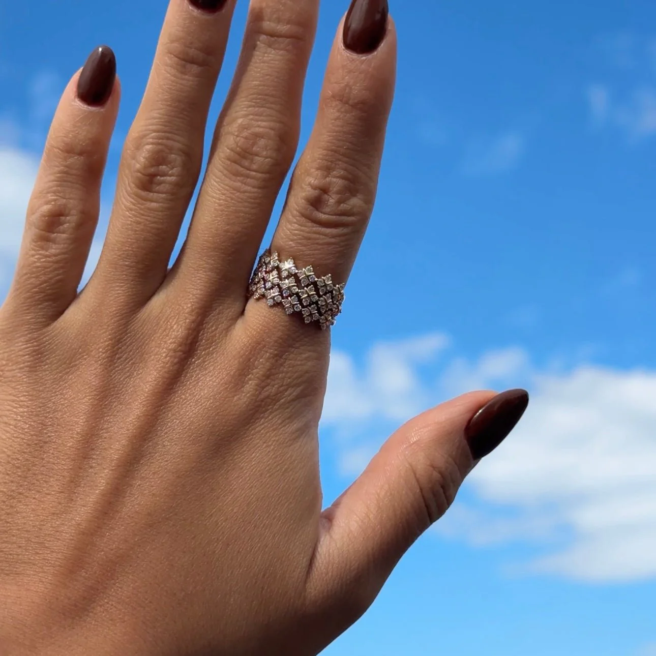 Diamond Clover Criss Cross Eternity Ring in Solid 14k Yellow Gold - Image 7