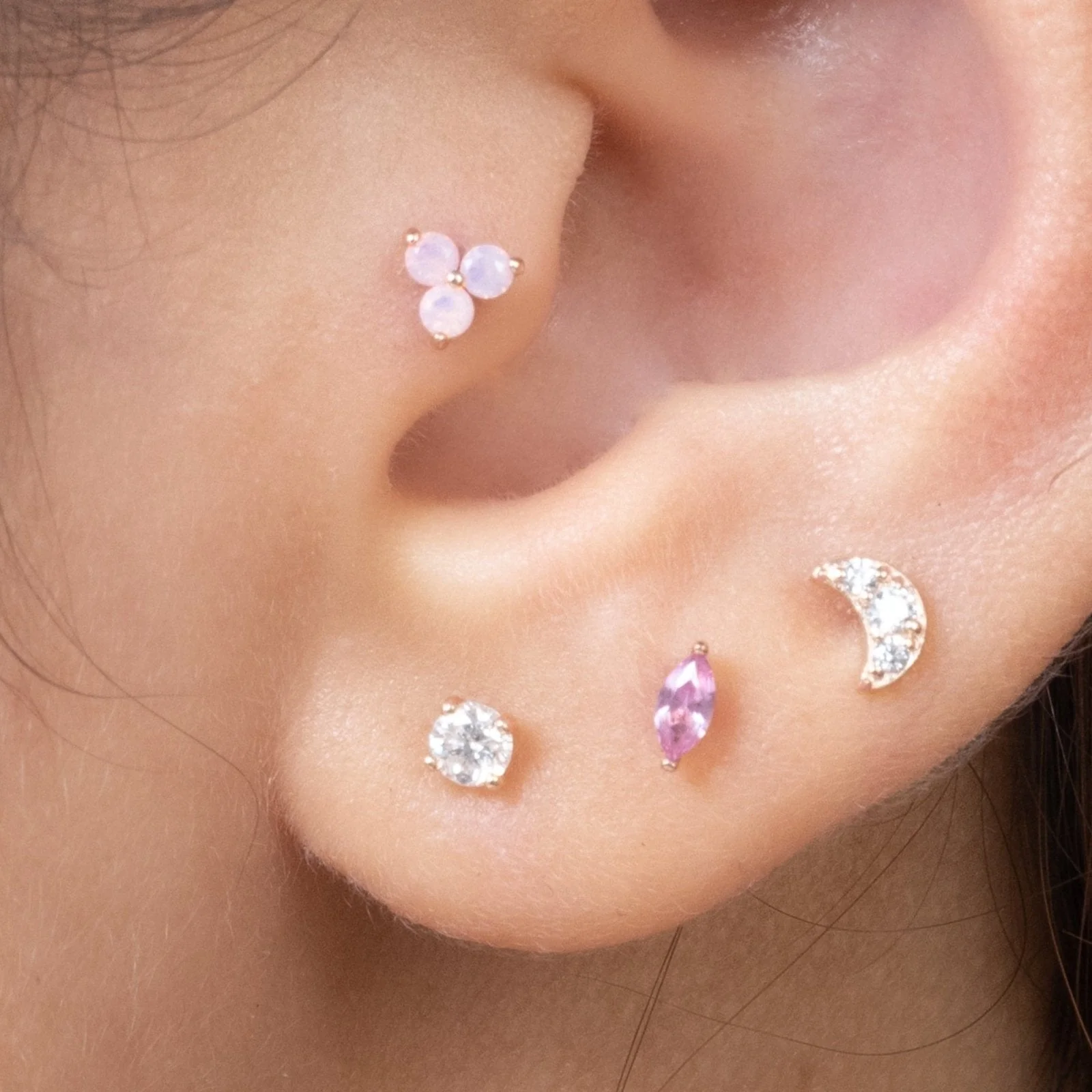 Rose Gold Diamond Threaded Flat Back Earring - Image 9