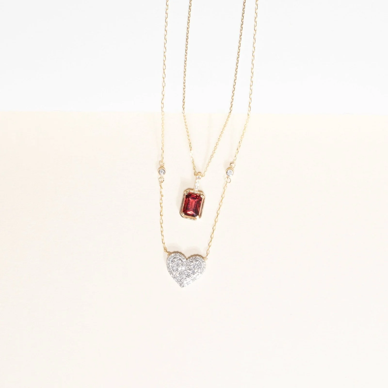 Yellow Gold Diamond Heart Pendant Necklace - Image 3