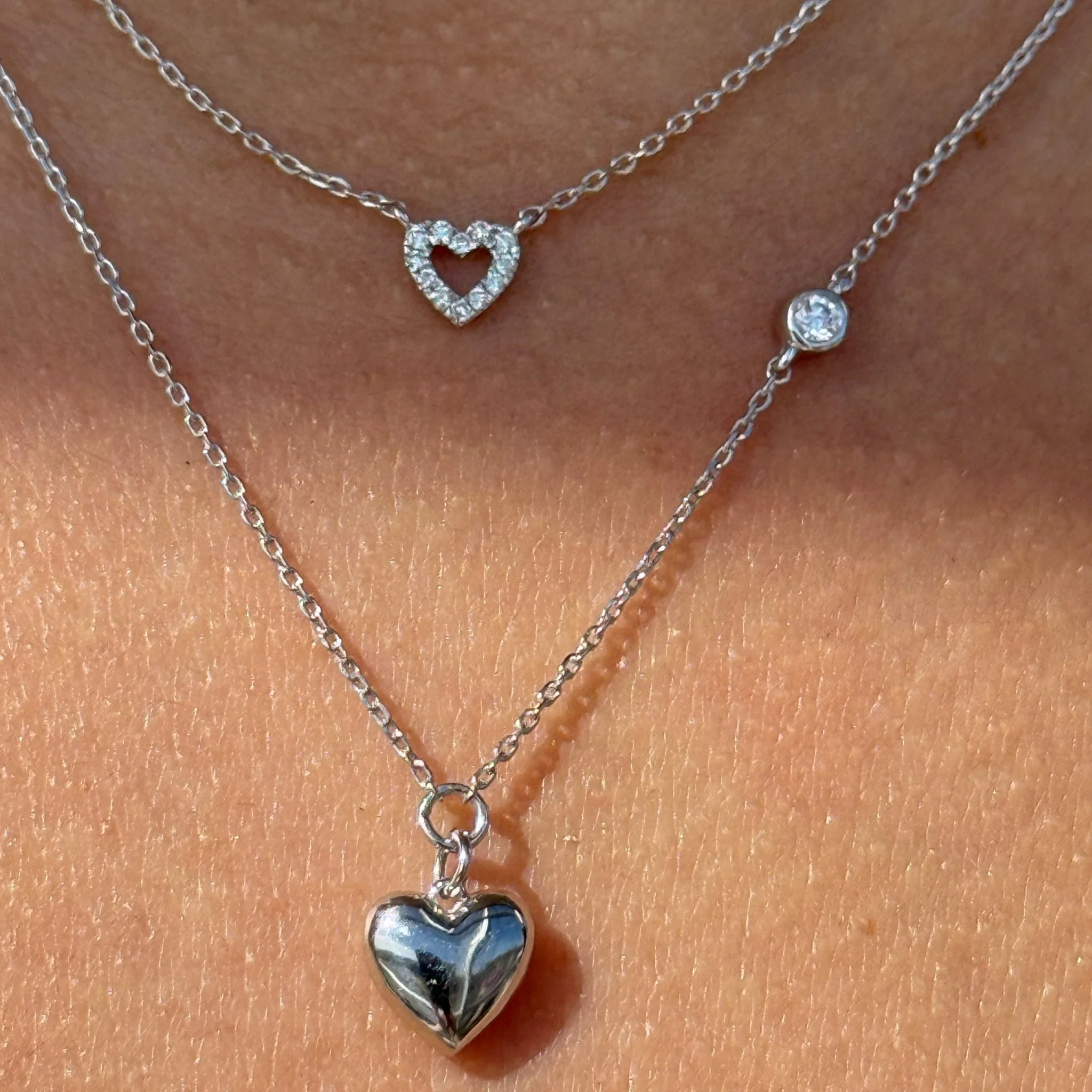 White Gold Heart Diamond Station Necklace - Image 4