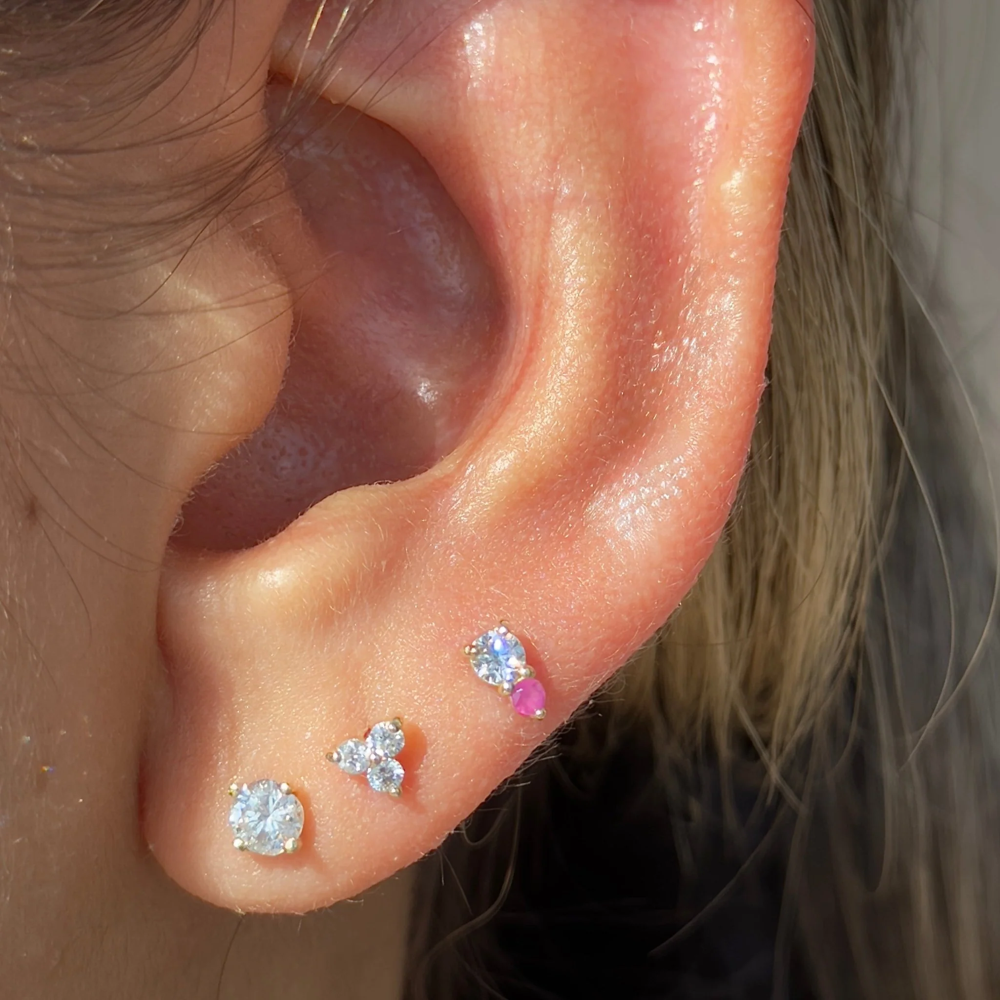 Yellow Gold Diamond Ruby Flat Back Earring - Image 8