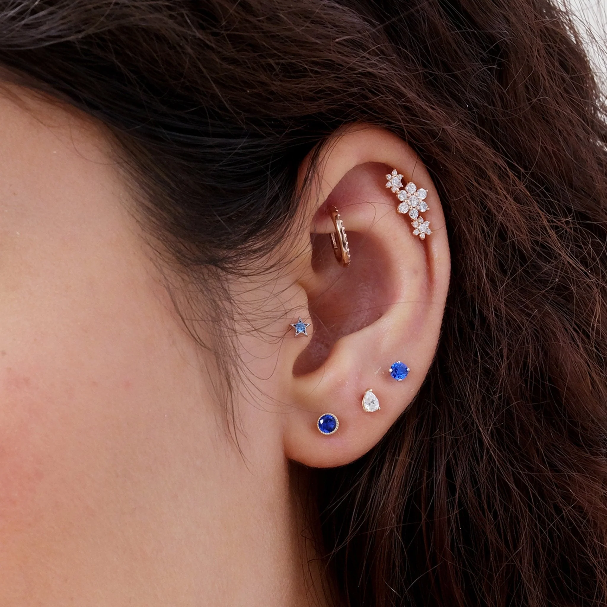 Rose Gold Diamond Flower Garland Flat Back Earring - Image 8