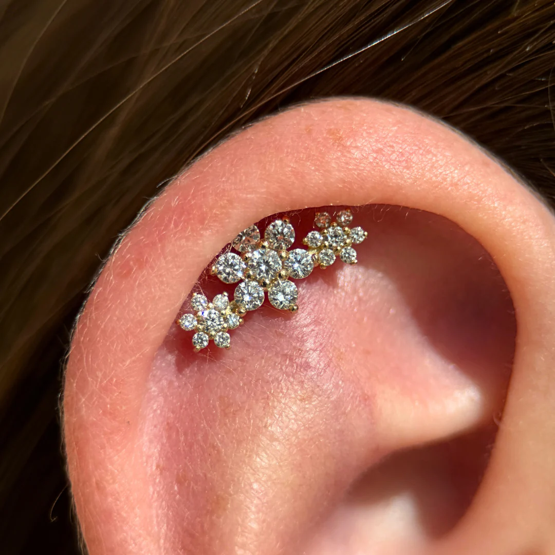 Yellow Gold Diamond Flower Garland Flat Back Earring - Image 4