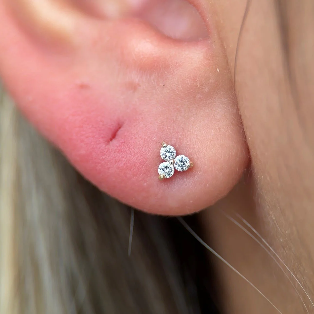 Yellow Gold Diamond Trinity Cluster Flat Back Earring - Image 8