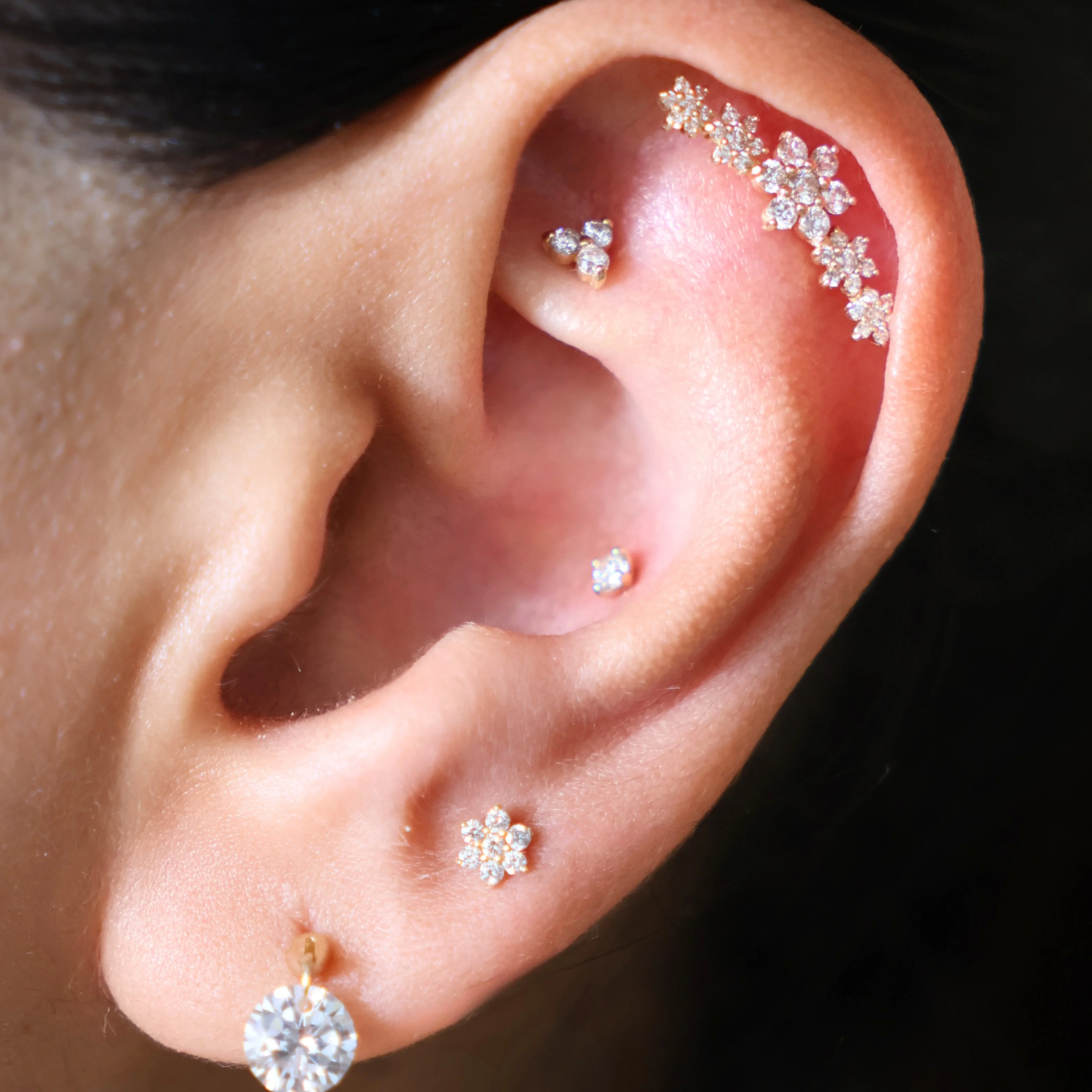 White Gold Diamond Trinity Cluster Flat Back Earring - Image 10
