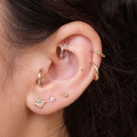 Rose Gold Emerald Bee Flat Back Threaded Stud Earring - Image 3