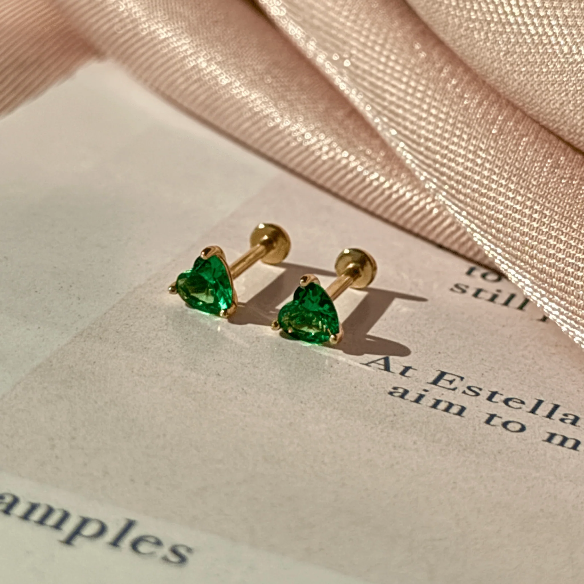 Yellow Gold Heart Flat Back Emerald Stud Earring - Image 6