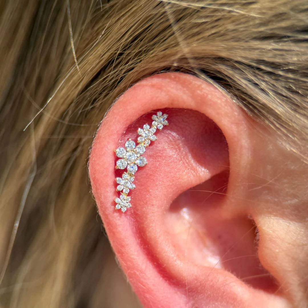 White Gold Flower Diamond Garland Flat Back Earring - Image 15