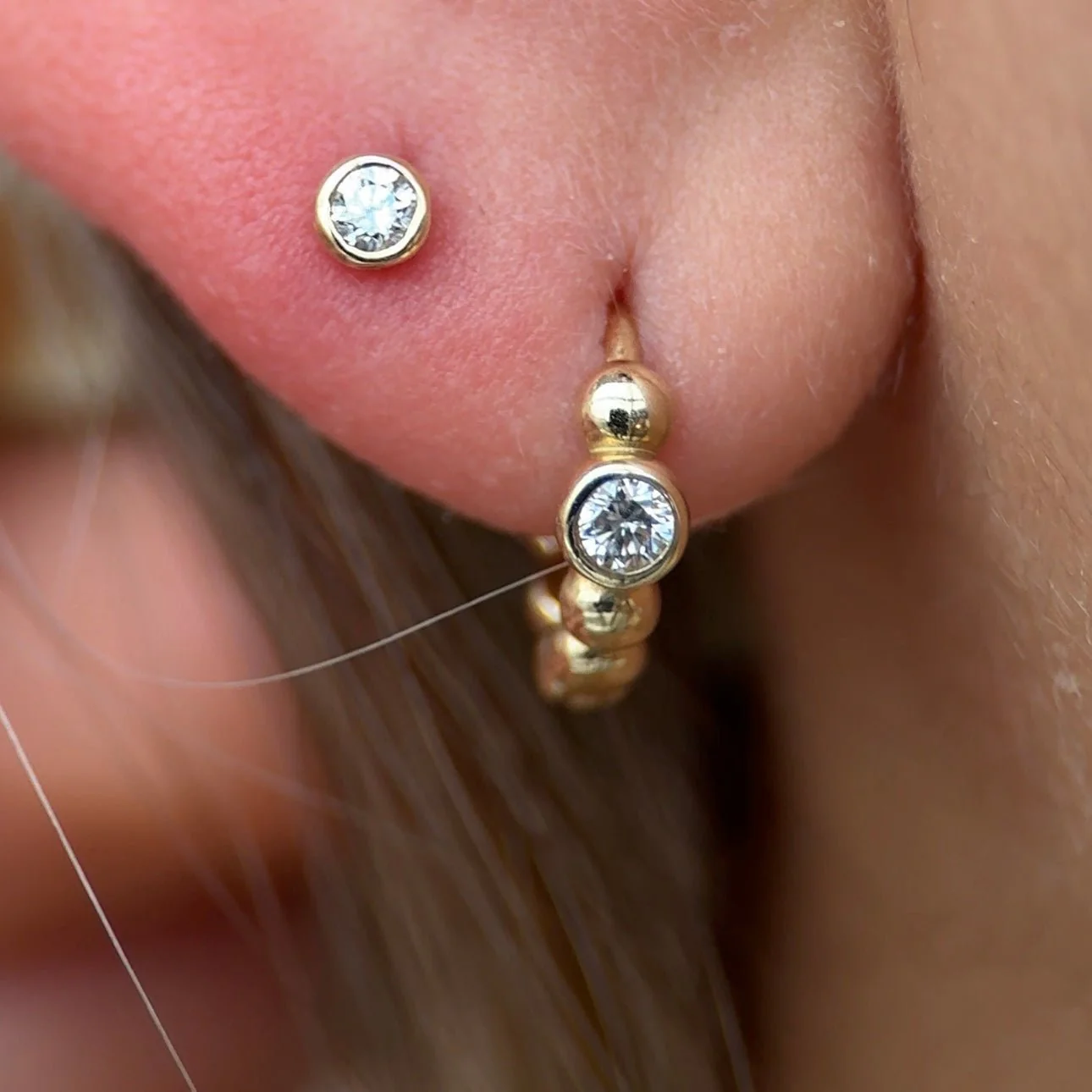 Yellow Gold Round Diamond Bezel Set Flat Back Earring - Image 9