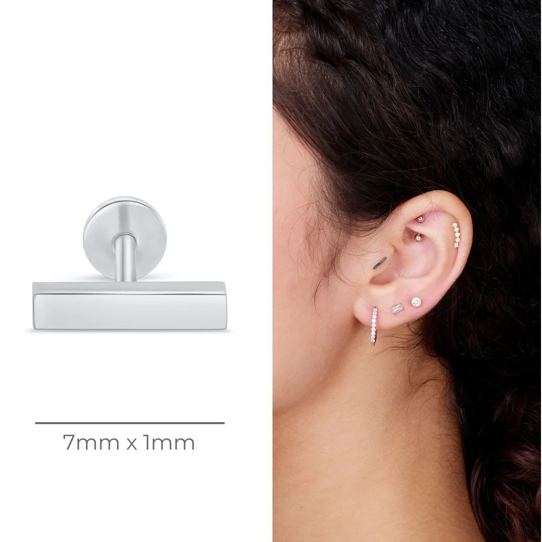 White Gold Bar Threaded Flat Back Earring - Image 3