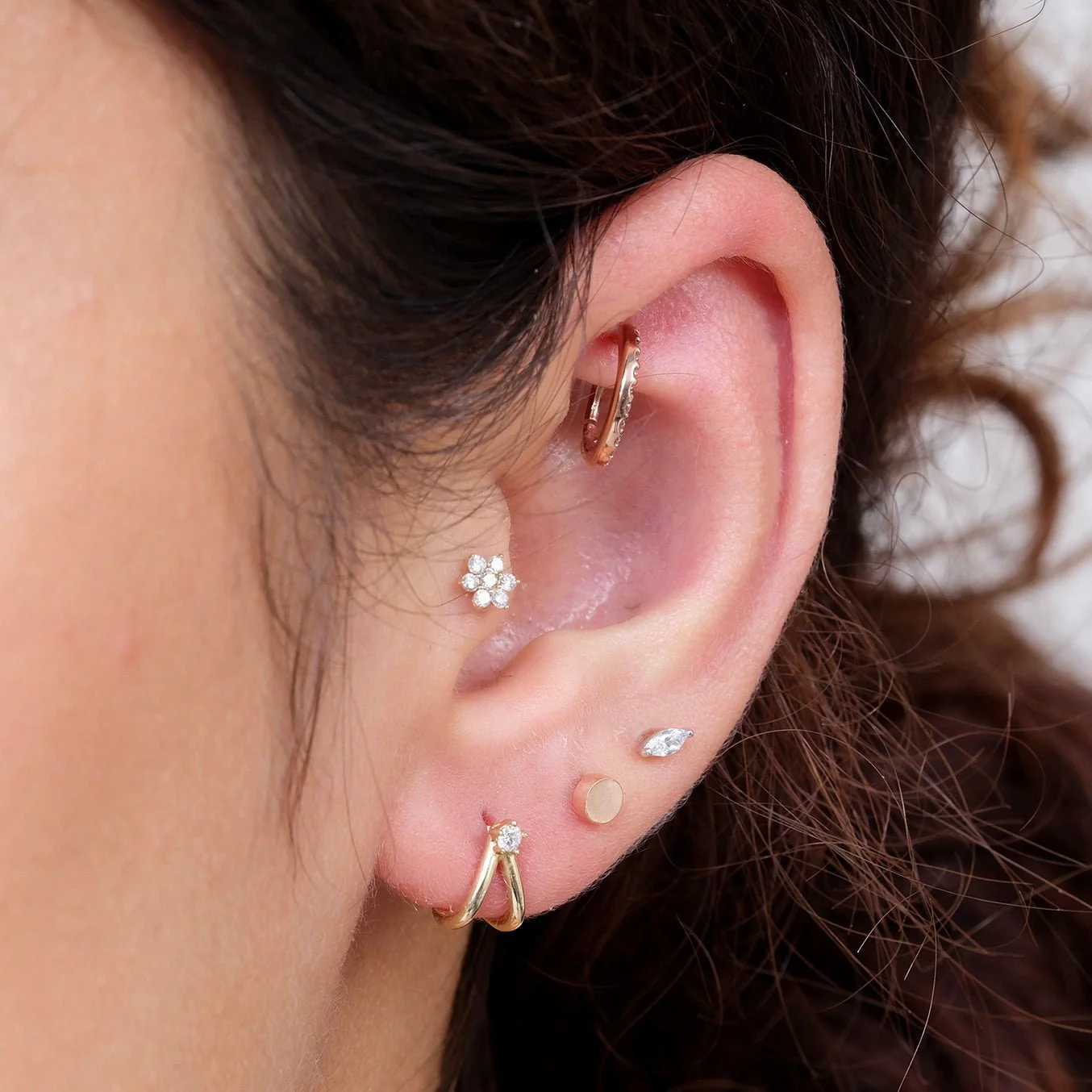 Rose Gold Round Disc Threaded Flat Back Earring - Image 3
