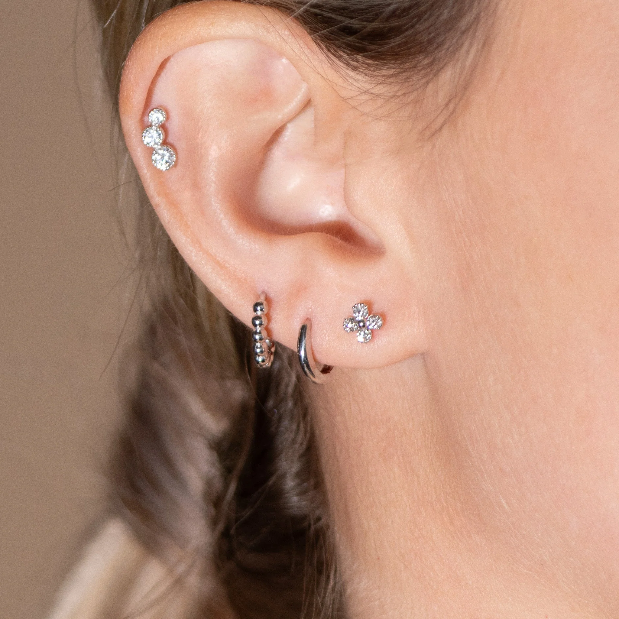 White Gold Gemstone Milgrain Set Flat Back Earring - Image 2