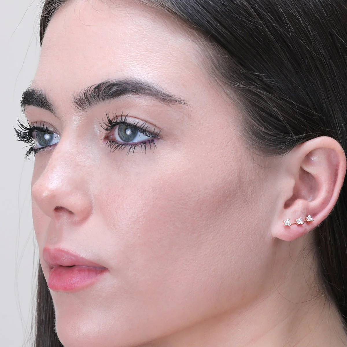 Yellow Gold 18k Diamond Butterfly Ear Climber - Image 2