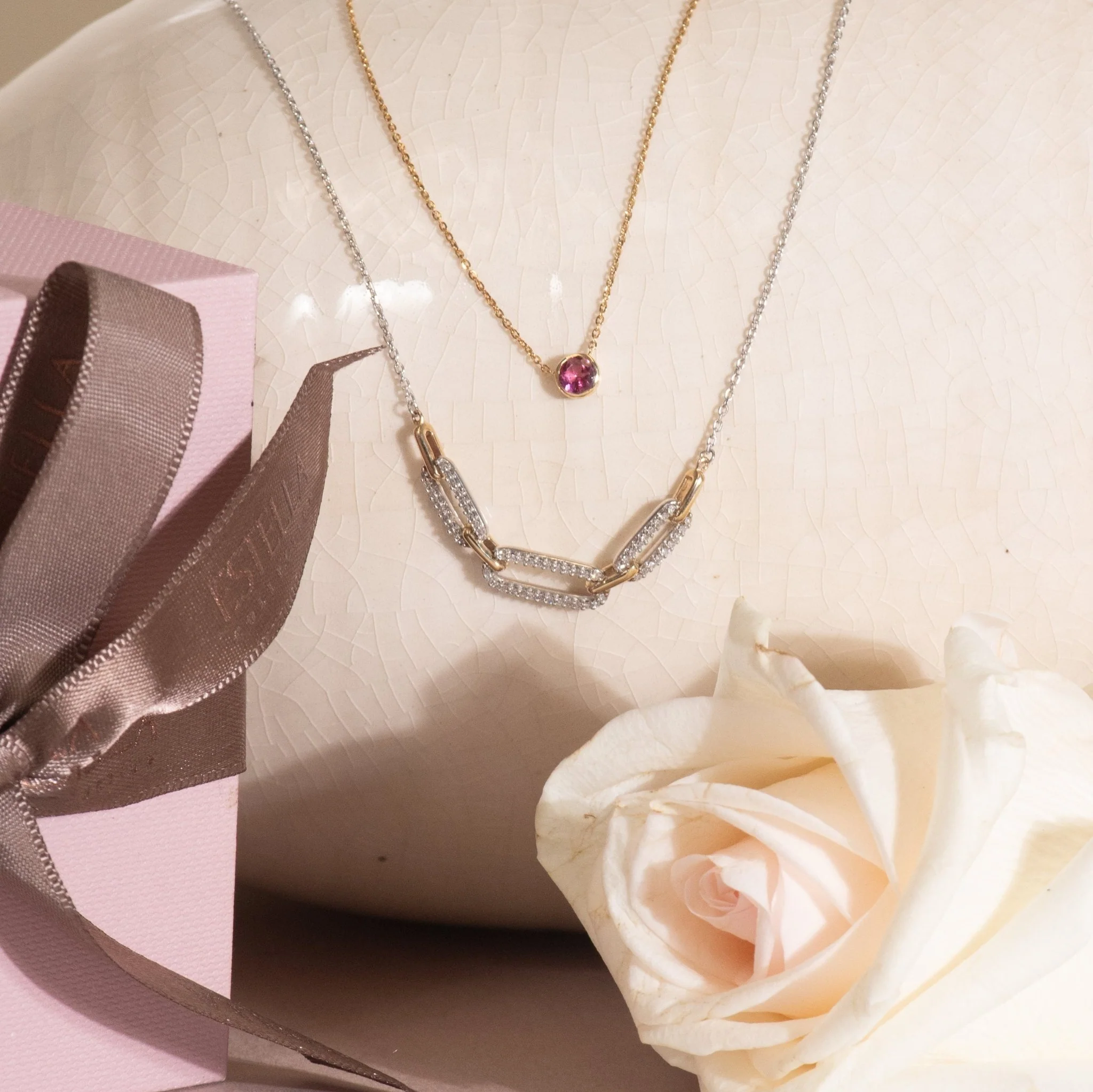 Yellow Gold Diamond Link Chain Necklace - Image 7
