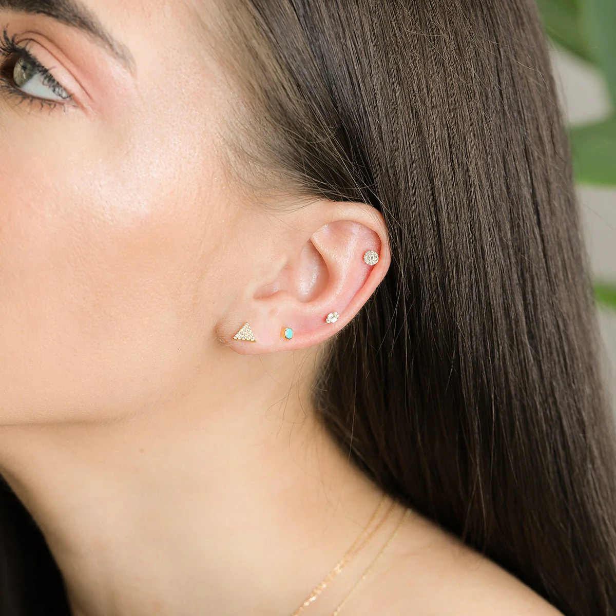 Yellow Gold Marquise Baguette Screw Back Stud - Image 3