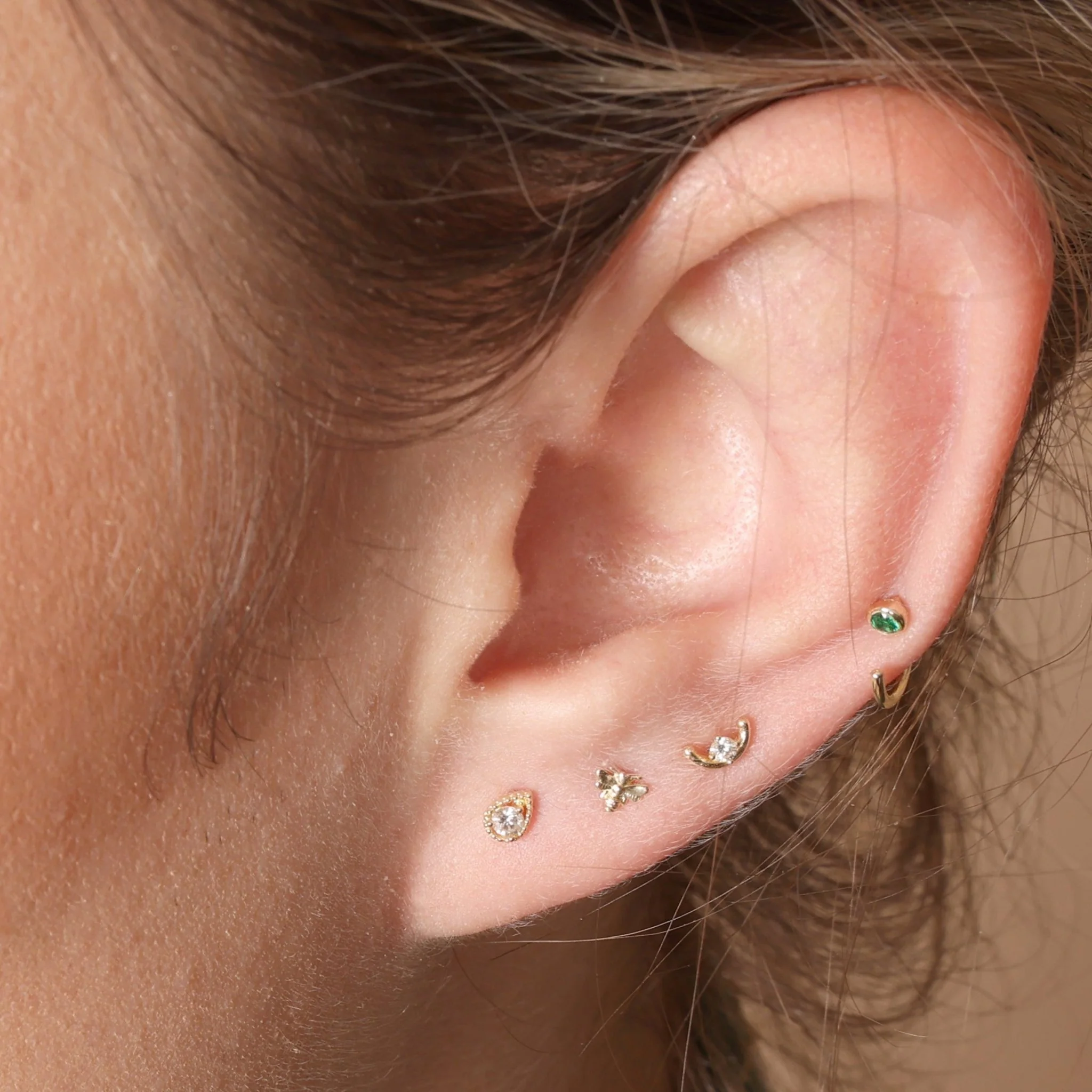 White Gold Diamond Paisley Milgrain Flat Back Earring - Image 7
