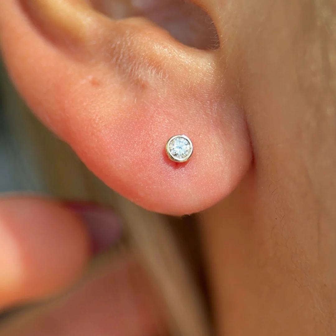 White Gold Natural Diamond Bezel Flat Back Earring - Image 5