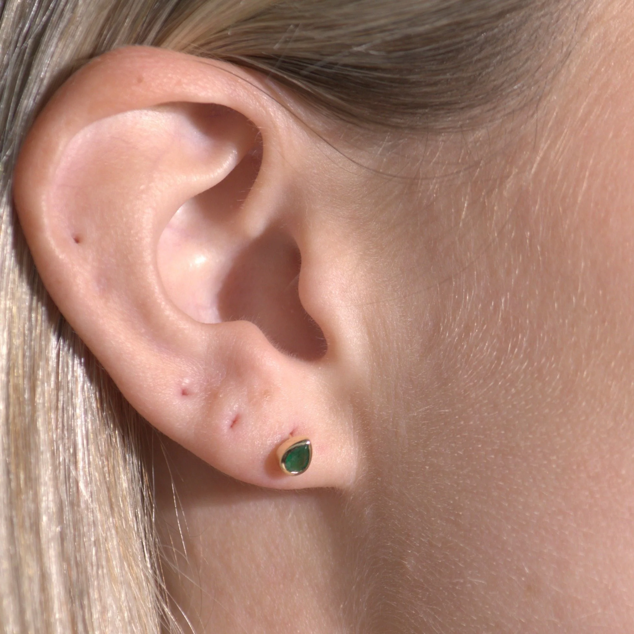 Yellow Gold Green Agate Teardrop Drop - Image 2