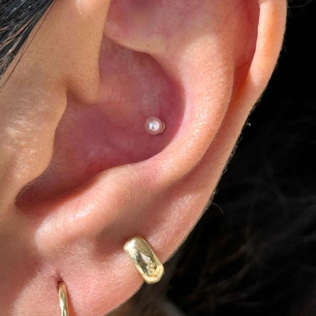Yellow Gold Pearl Threaded Flat Back Earring - Image 4