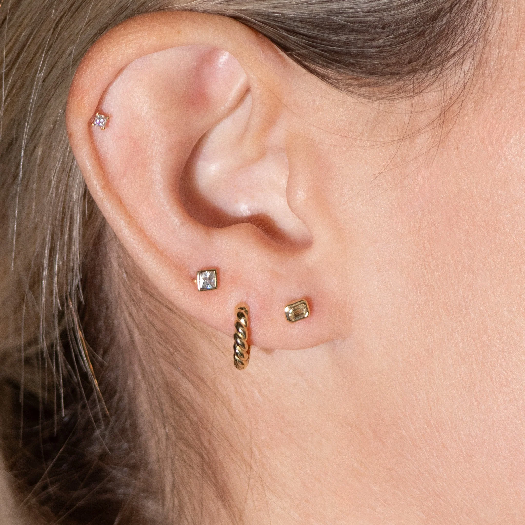 White Gold Princess Cut Bezel Flat Back Earring - Image 3
