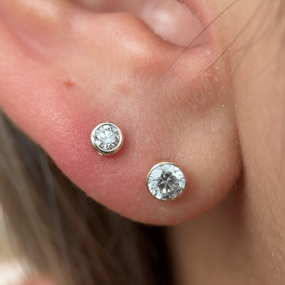 Rose Gold Round Diamond Bezel Set Flat Back Earring - Image 6