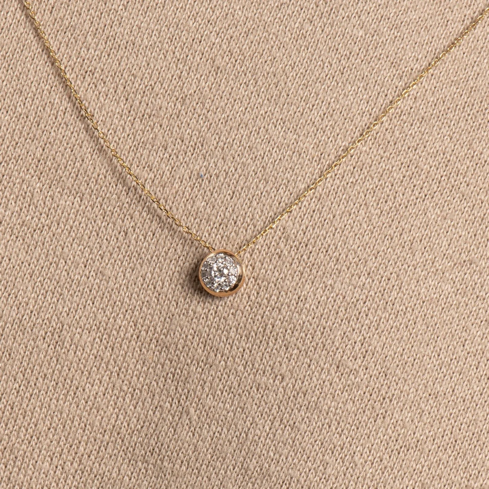 Yellow Gold Round Diamond Illusion Necklace - Image 2