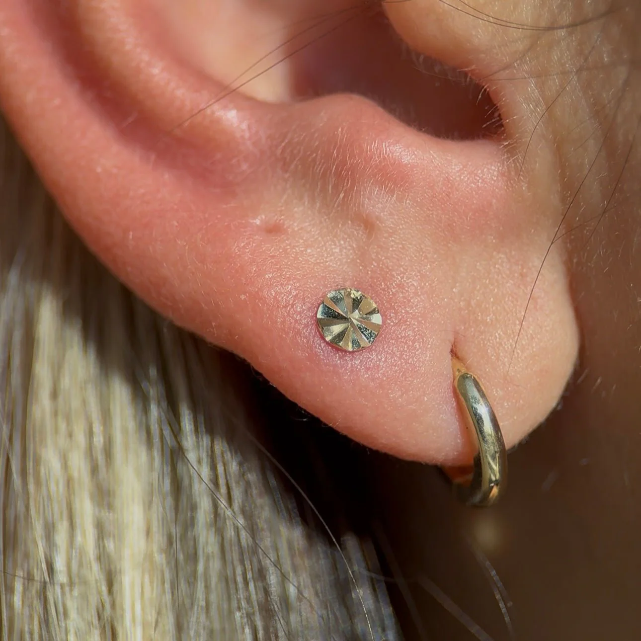 Yellow Gold Diamond Cut Disc Flat Back Earring - Image 3