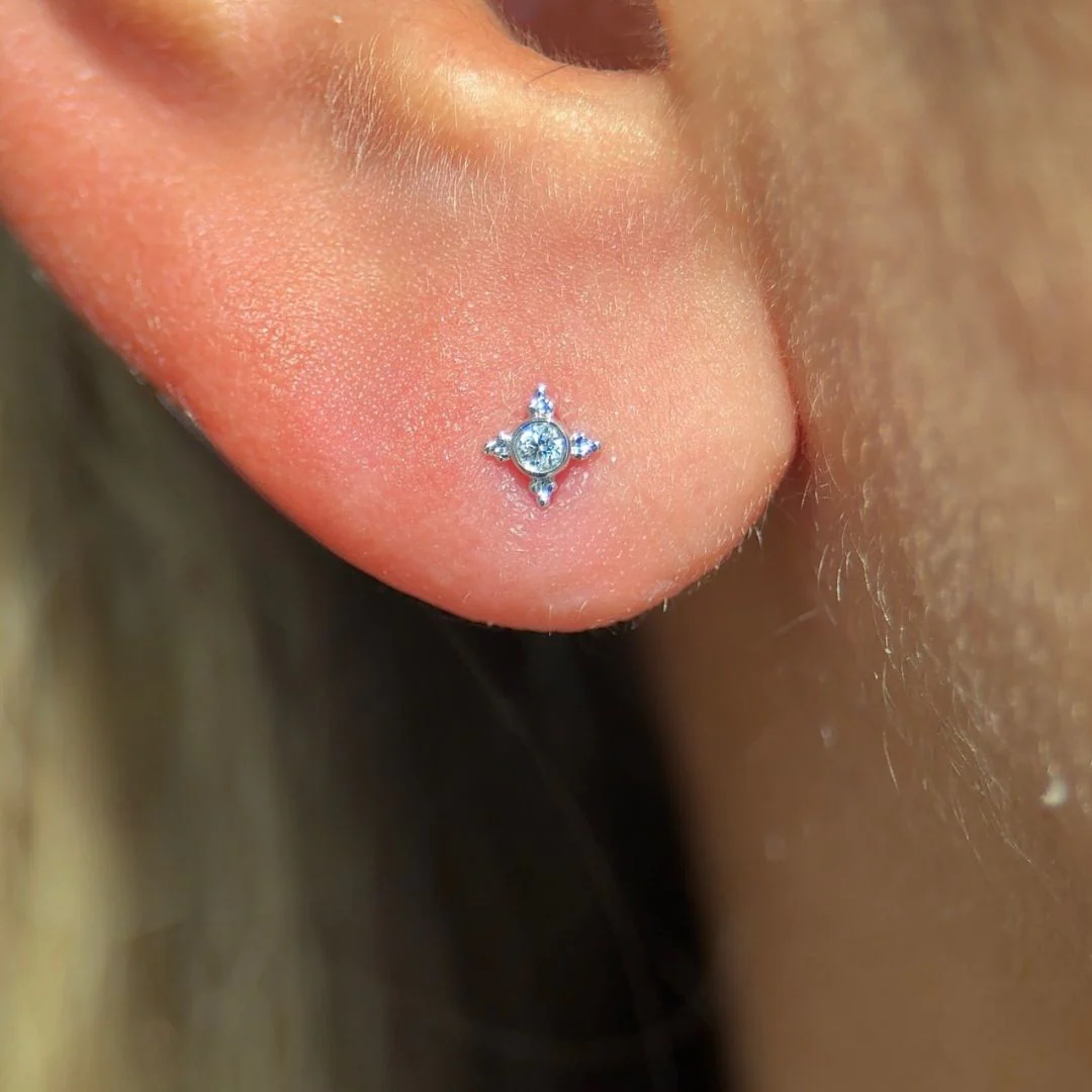 White Gold Beaded Flat Back Stone Stud Earring - Image 2